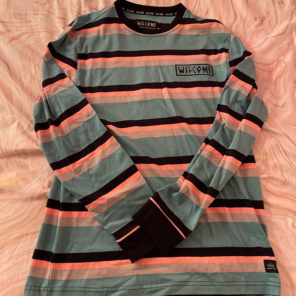 Welcome Long Sleeve Barely Worn